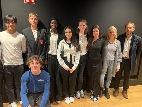 Die Joseph-von-Fraunhofer-Schule auf der Bühne des Volkstheaters Beitragsbild