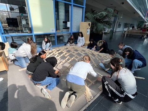 Tüfteln, Staunen, Verstehen – ix-Quadrat Beitragsbild