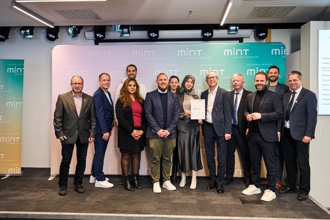 Joseph-von-Fraunhofer-Schule als „MINT-freundliche Schule 2025“ ausgezeichnet Beitragsbild